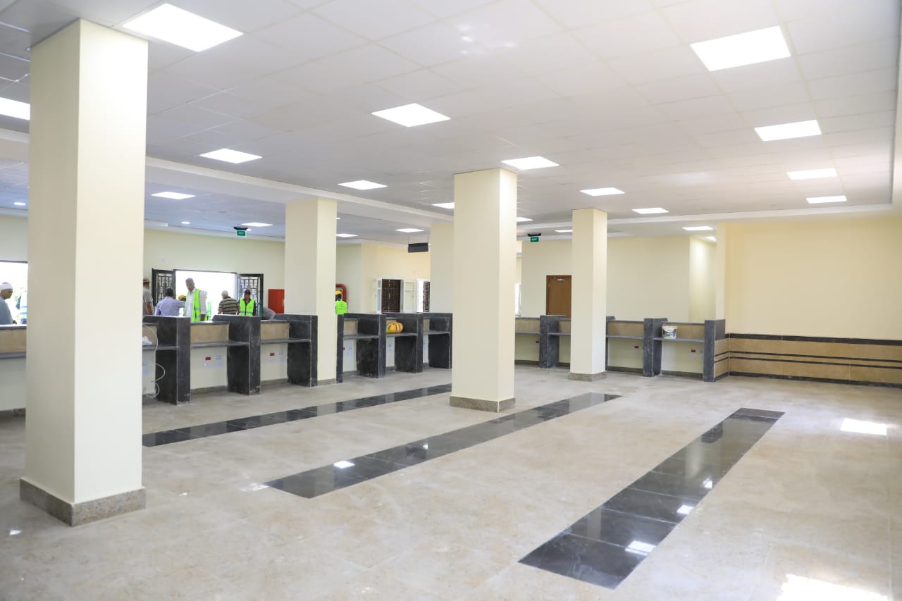 مجمع الخدمات الحكوية داخل قرية  (3)