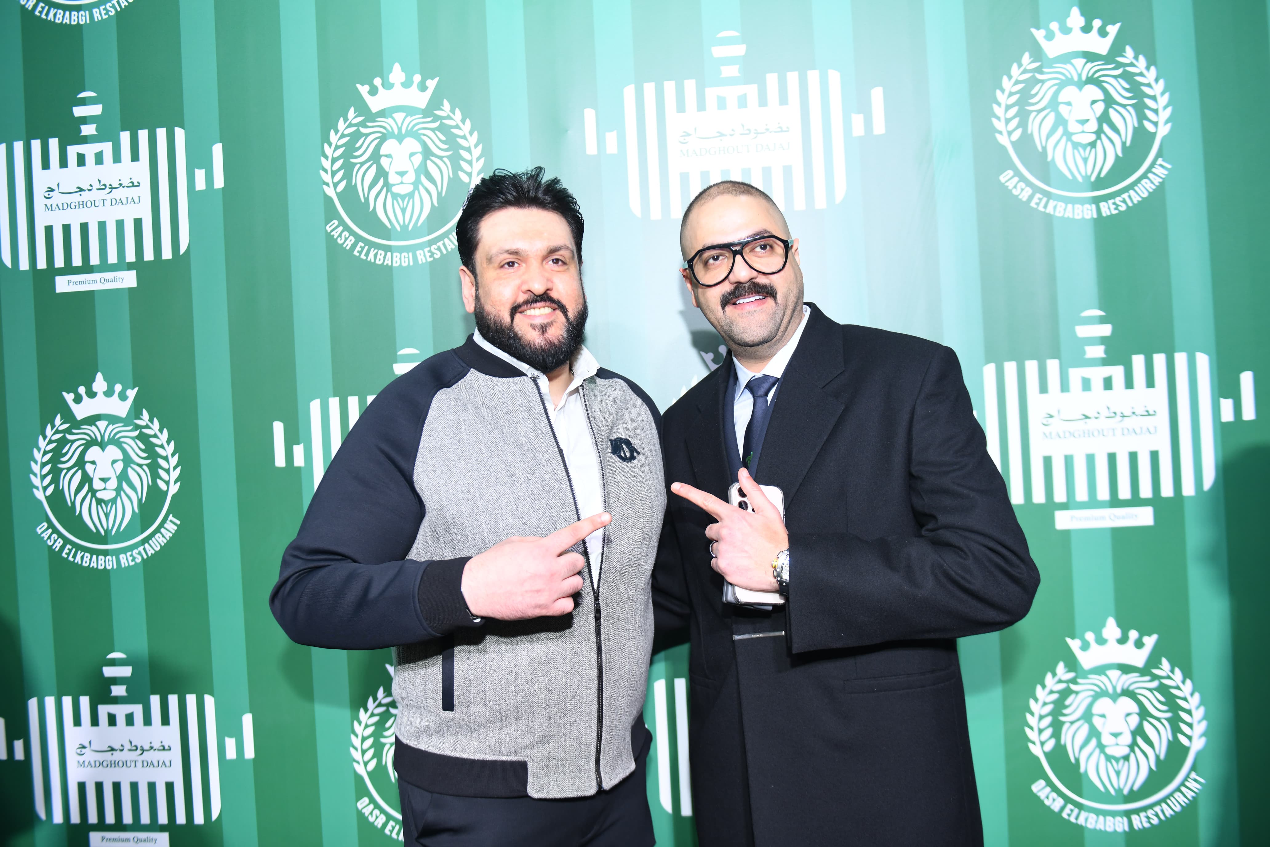  مطعم مضغوط دجاج (2)