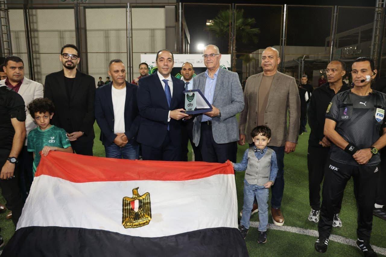 علم مصر يزين دورةى سيتي كلوب