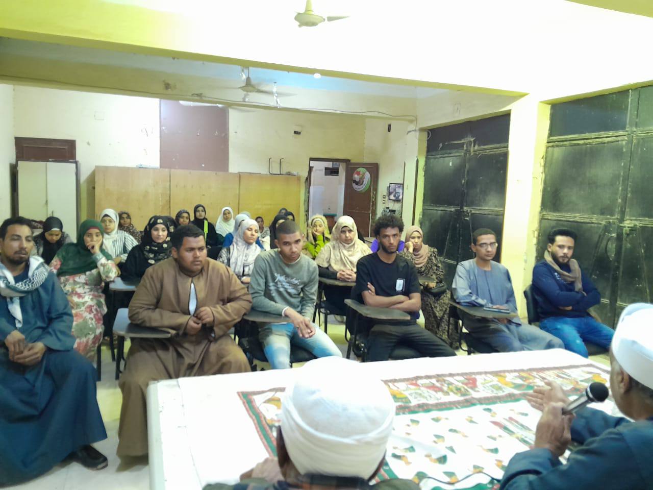 ندوات دينية عن فضائل الشهر الكريم بمركز شباب السلام