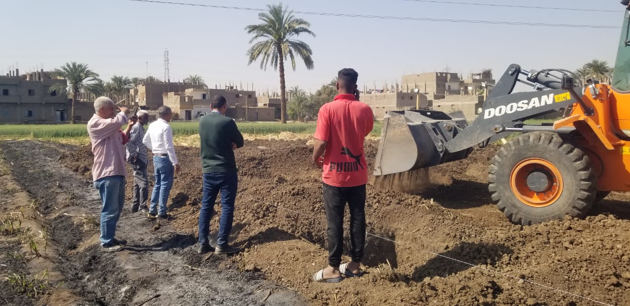 إزالة 3 حالات على مساحة 2 قيراط و150 متر بالأقصر إزالة 3 حالات على مساحة 2 قيراط و150 متر بالأقصر