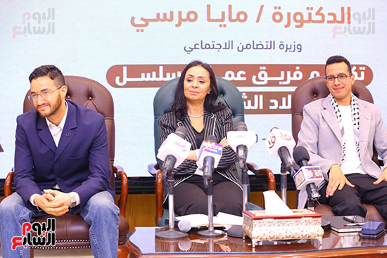 الفنان طه الدسوقى والفنان أحمد مالك مع وزيرة التضامن الاجتماعى الفنان طه الدسوقى والفنان أحمد مالك مع وزيرة التضامن الاجتماعى