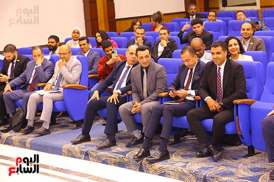 حفل تكريم أبطال المسلسل حفل تكريم أبطال المسلسل