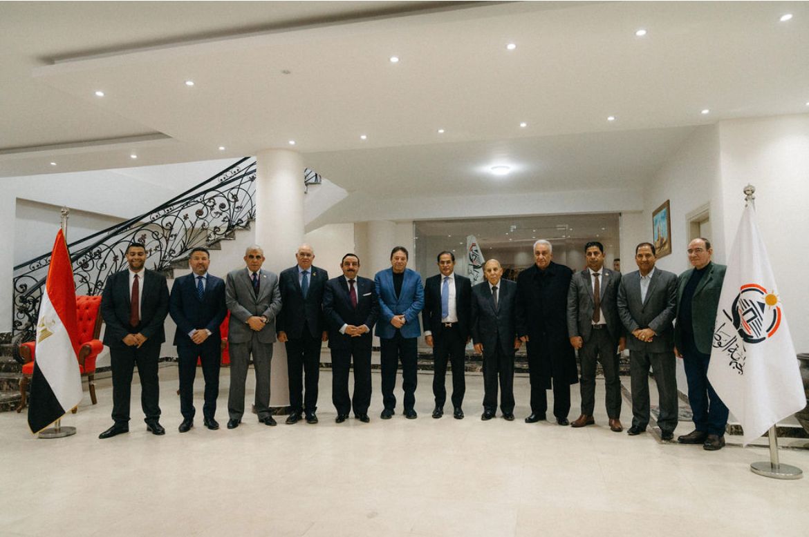 عقب الاجتماع عقب الاجتماع