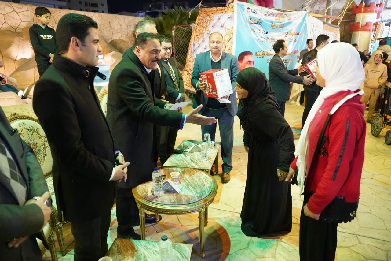 محافظ مطروح  يقد هايايا لأمهات ذوى الهمم والأيتام