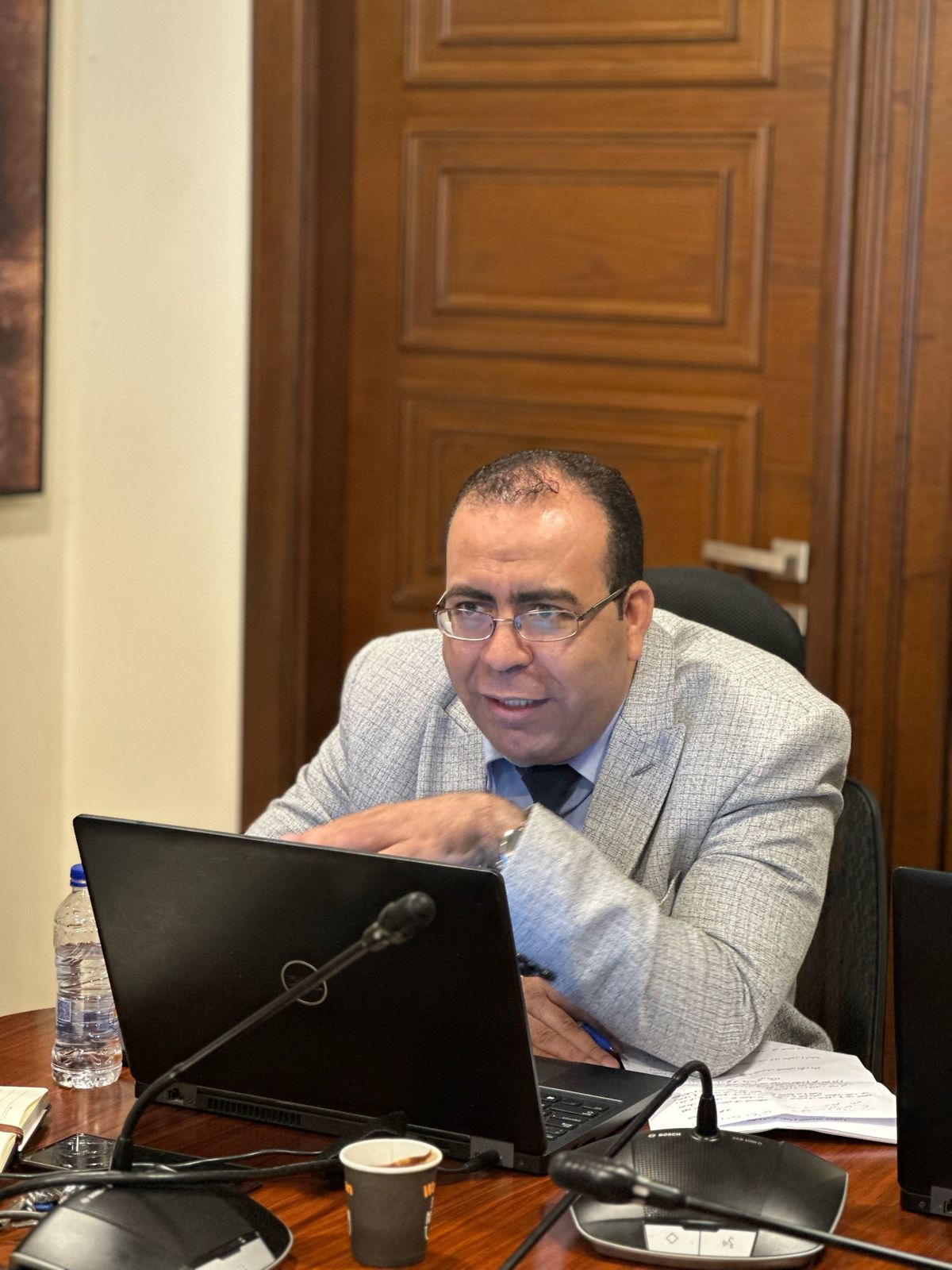أحمد التايب يُلقى محاضرة عن النضج التوعوى خلال دورة التأهيل السياسى بحماة الوطن (6)