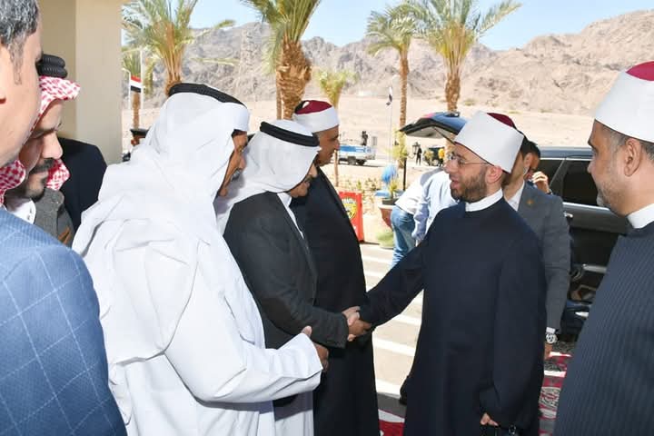 الدكتور أسامة الأزهري وزير الأوقاف الدكتور أسامة الأزهري وزير الأوقاف