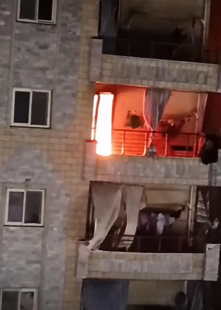 حريق شقة في ابو يوسف في العجمي حريق شقة في ابو يوسف في العجمي