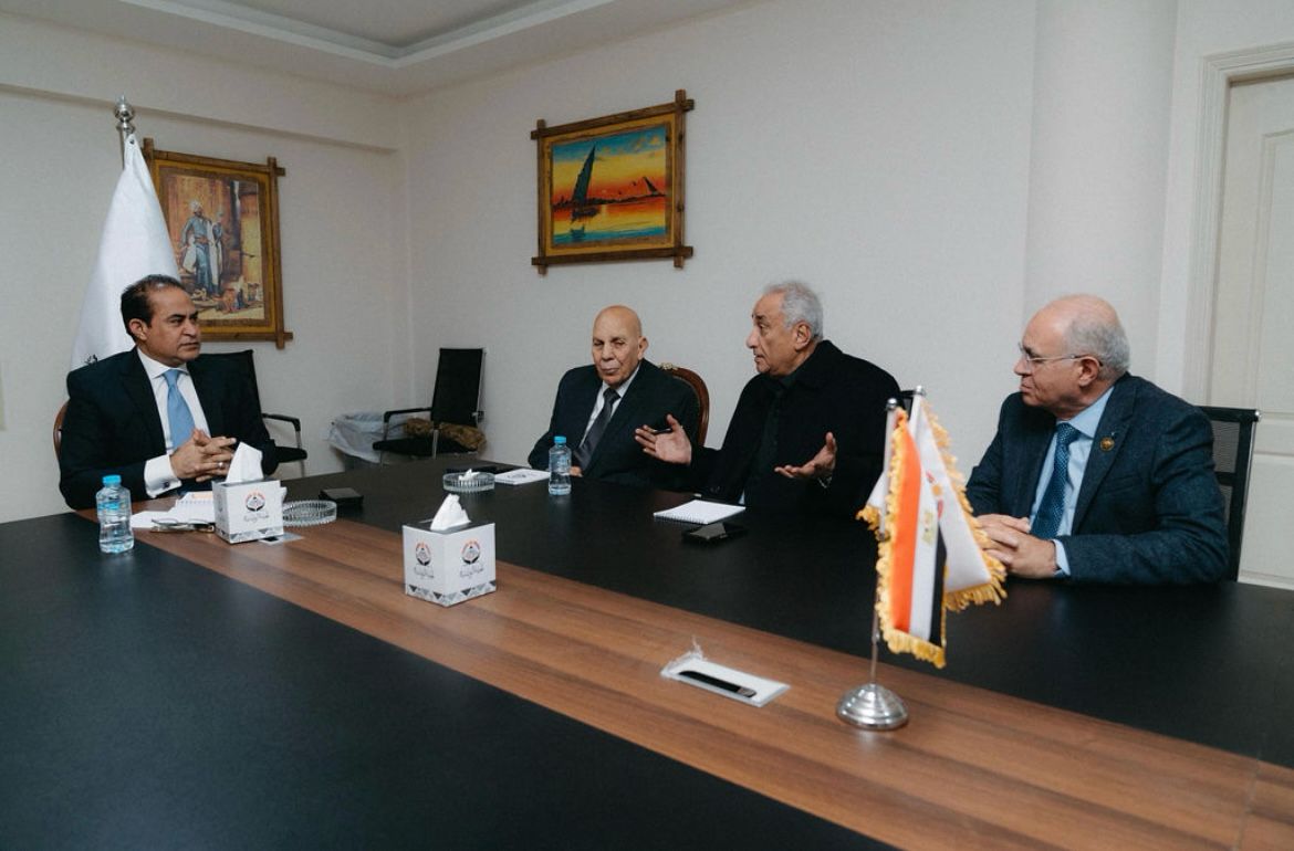 خلال الاجتماع خلال الاجتماع