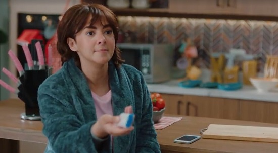 عايشة تواجه ابنتها عايشة تواجه ابنتها