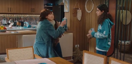 مشهد من مسلسل عايشة الدور مشهد من مسلسل عايشة الدور