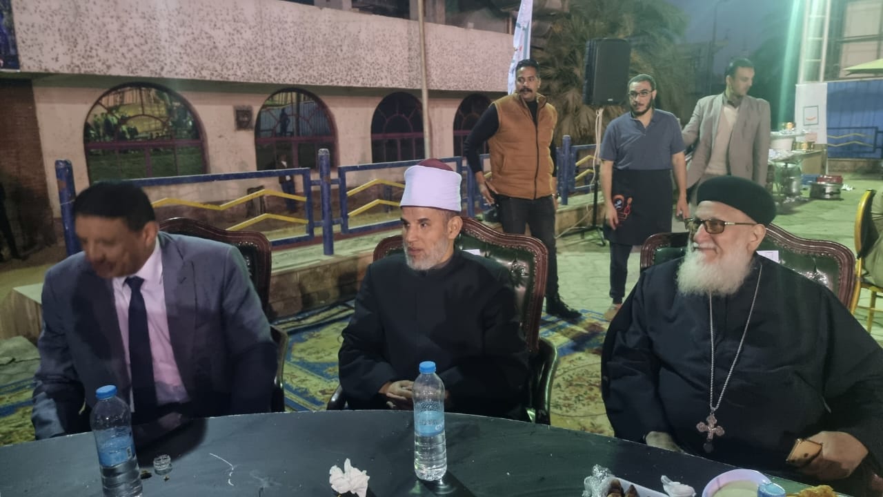 سكرتير عام أسيوط ورجال الدين الإسلامى والمسيحى سكرتير عام أسيوط ورجال الدين الإسلامى والمسيحى