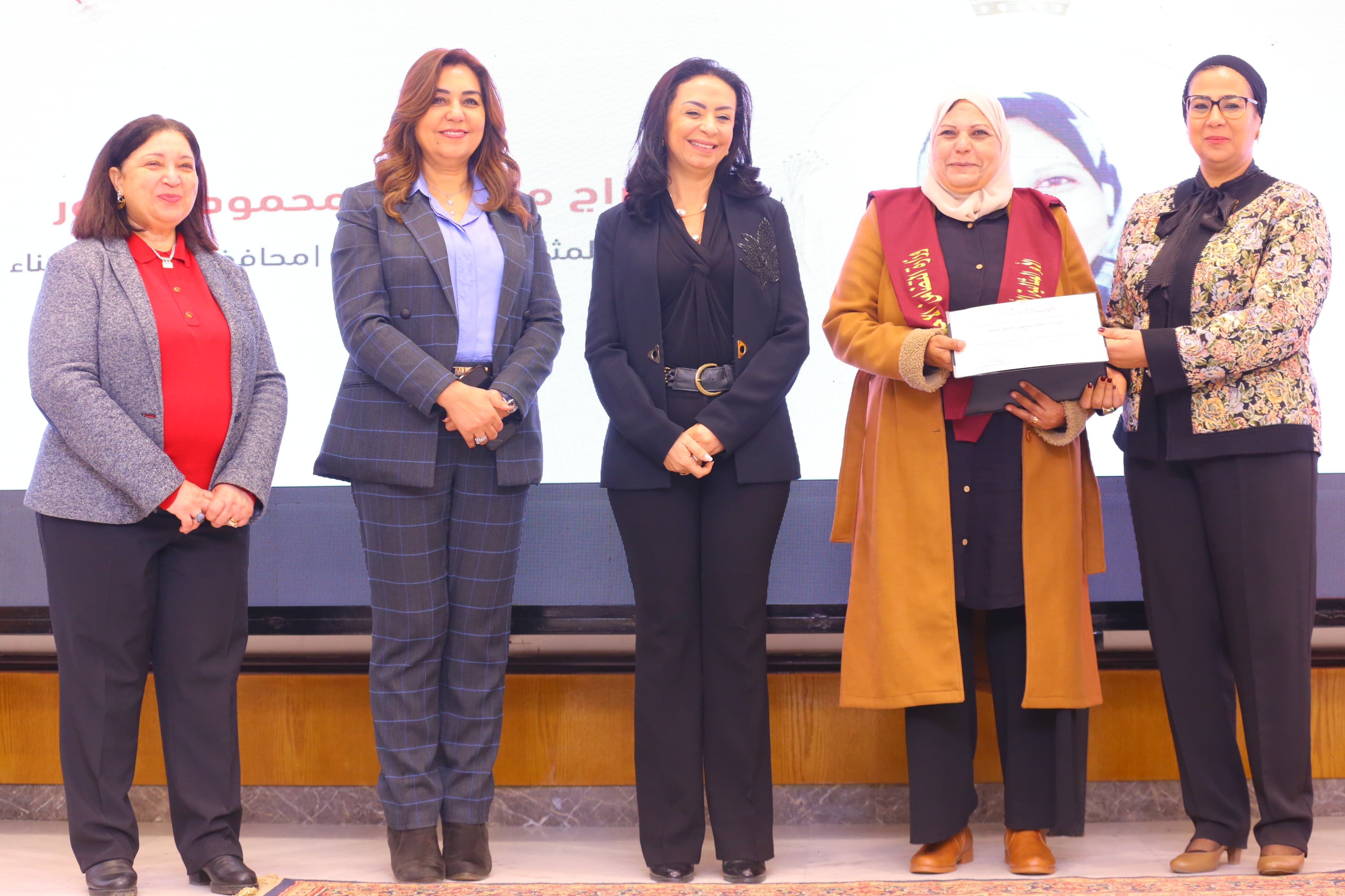 فعاليات حفل تكريم الأمهات المثاليات 2025