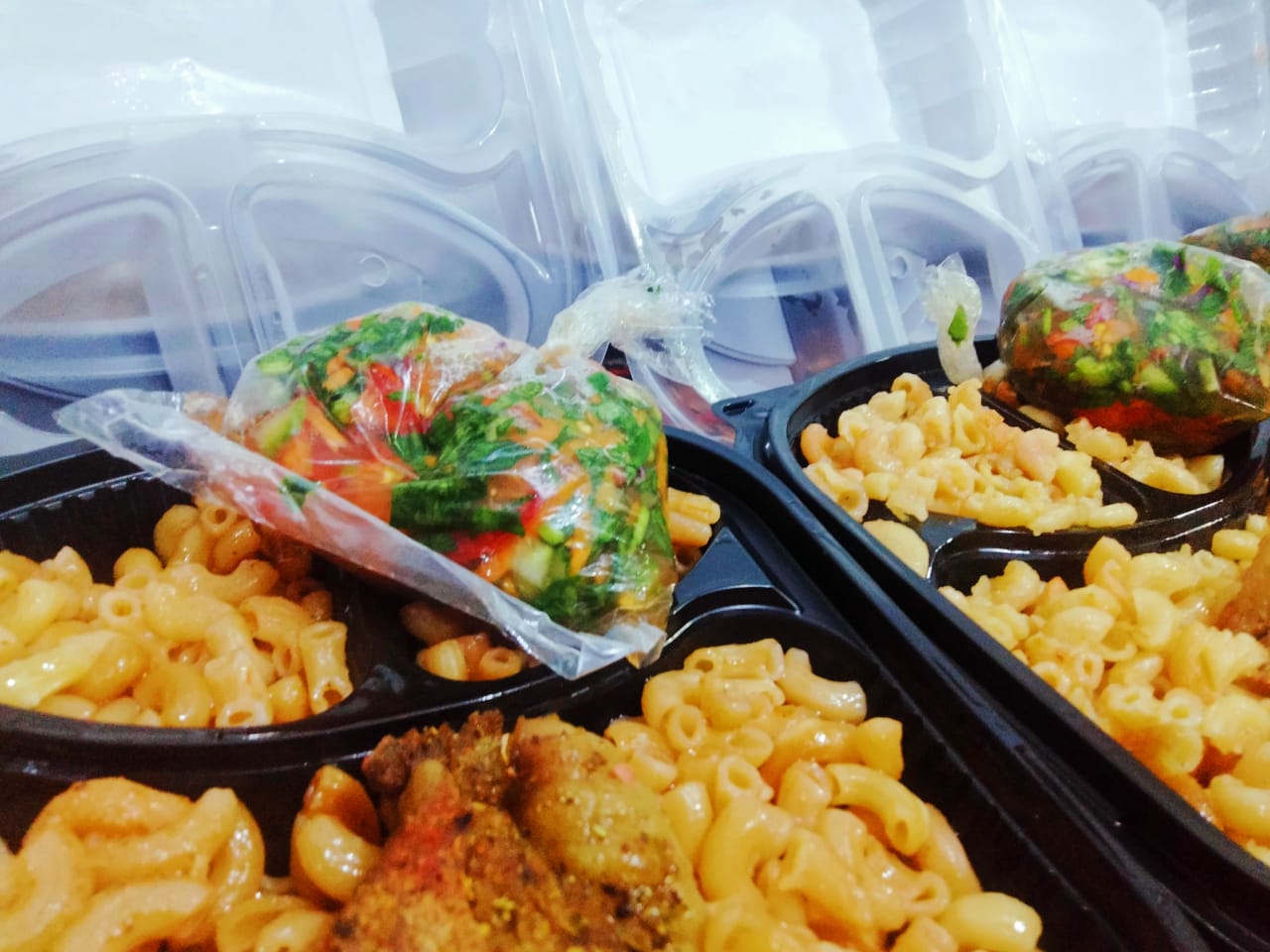 إحدى الوجبات إحدى الوجبات