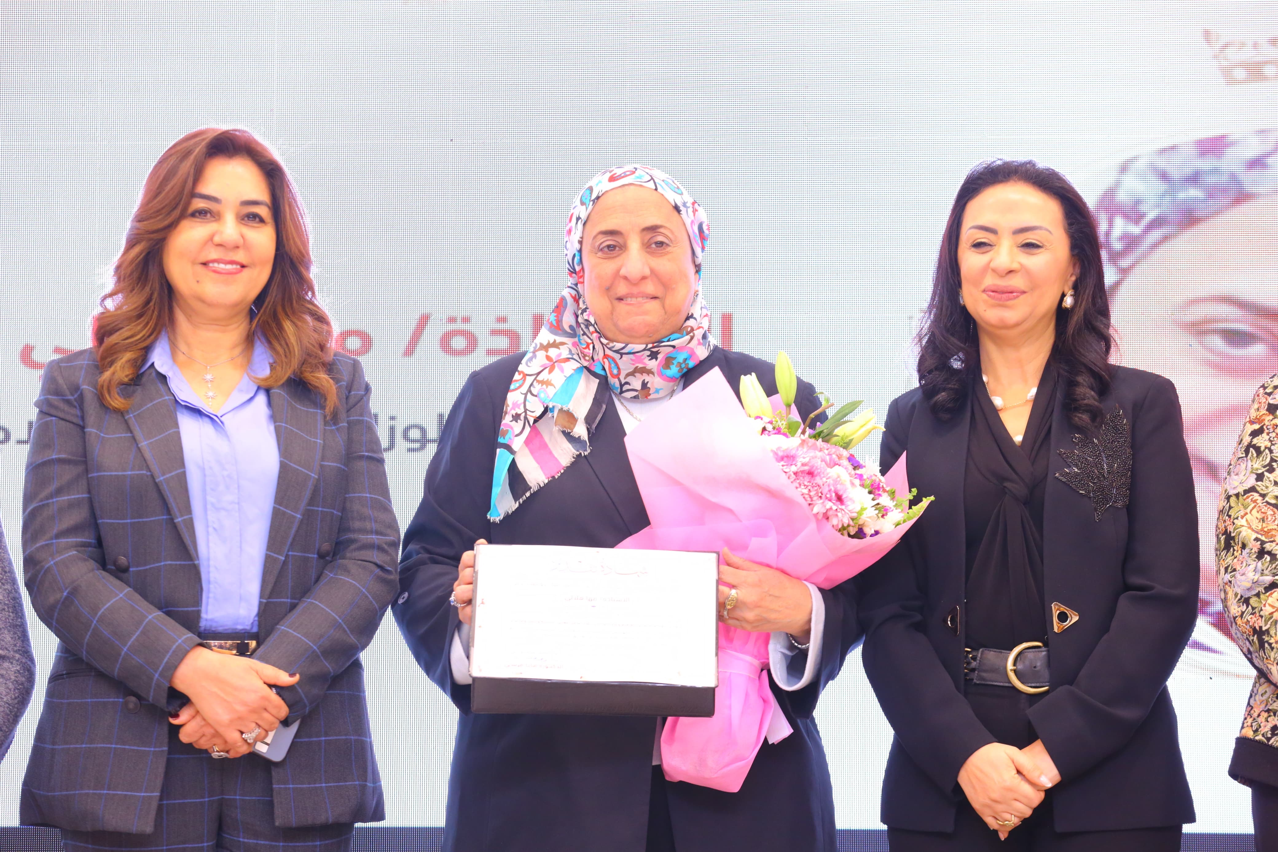 حفل تكريم الأمهات المثاليات علي مستوي الجمهورية