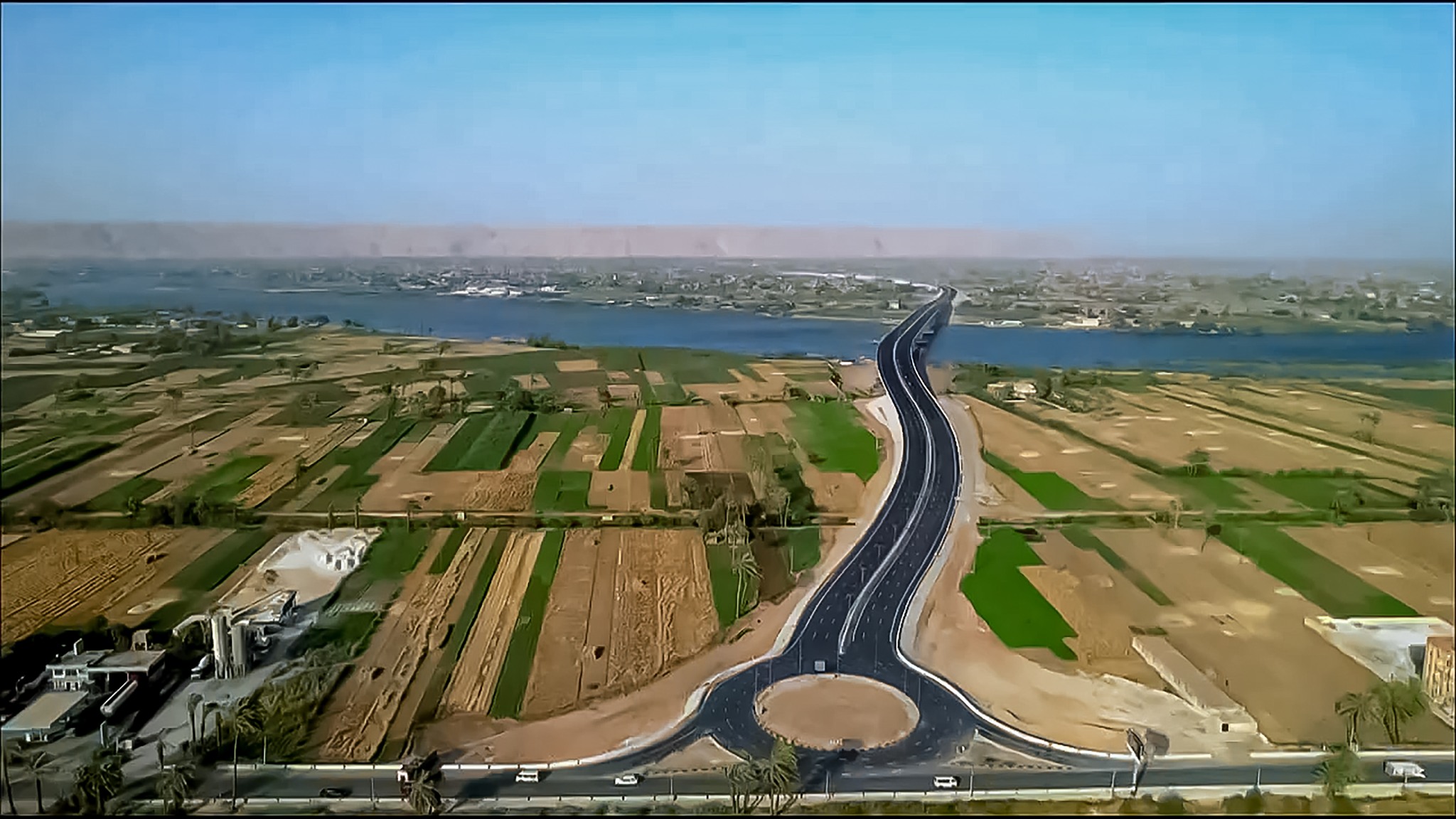 منظر علوى للمحور منظر علوى للمحور