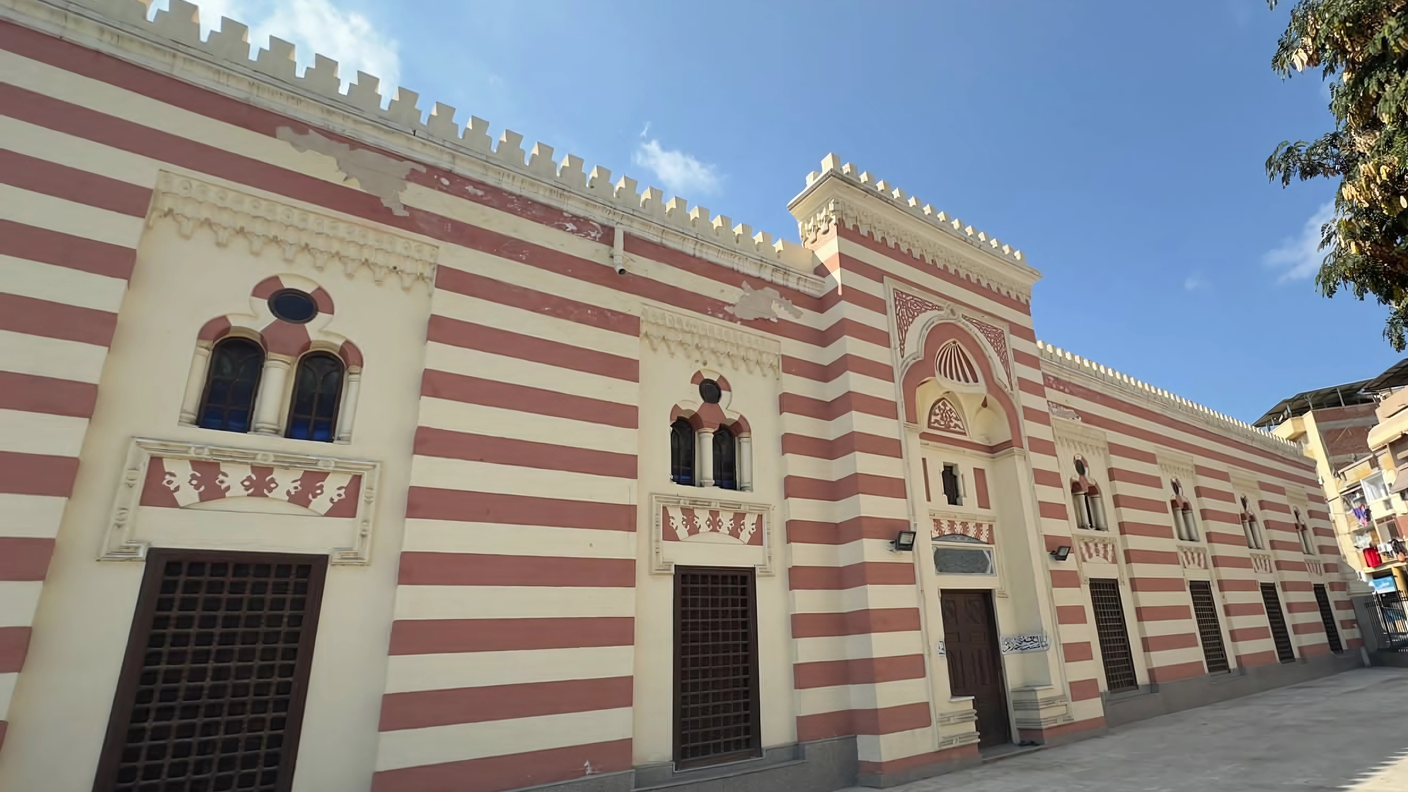 واجهة المسجد الخارجية واجهة المسجد الخارجية