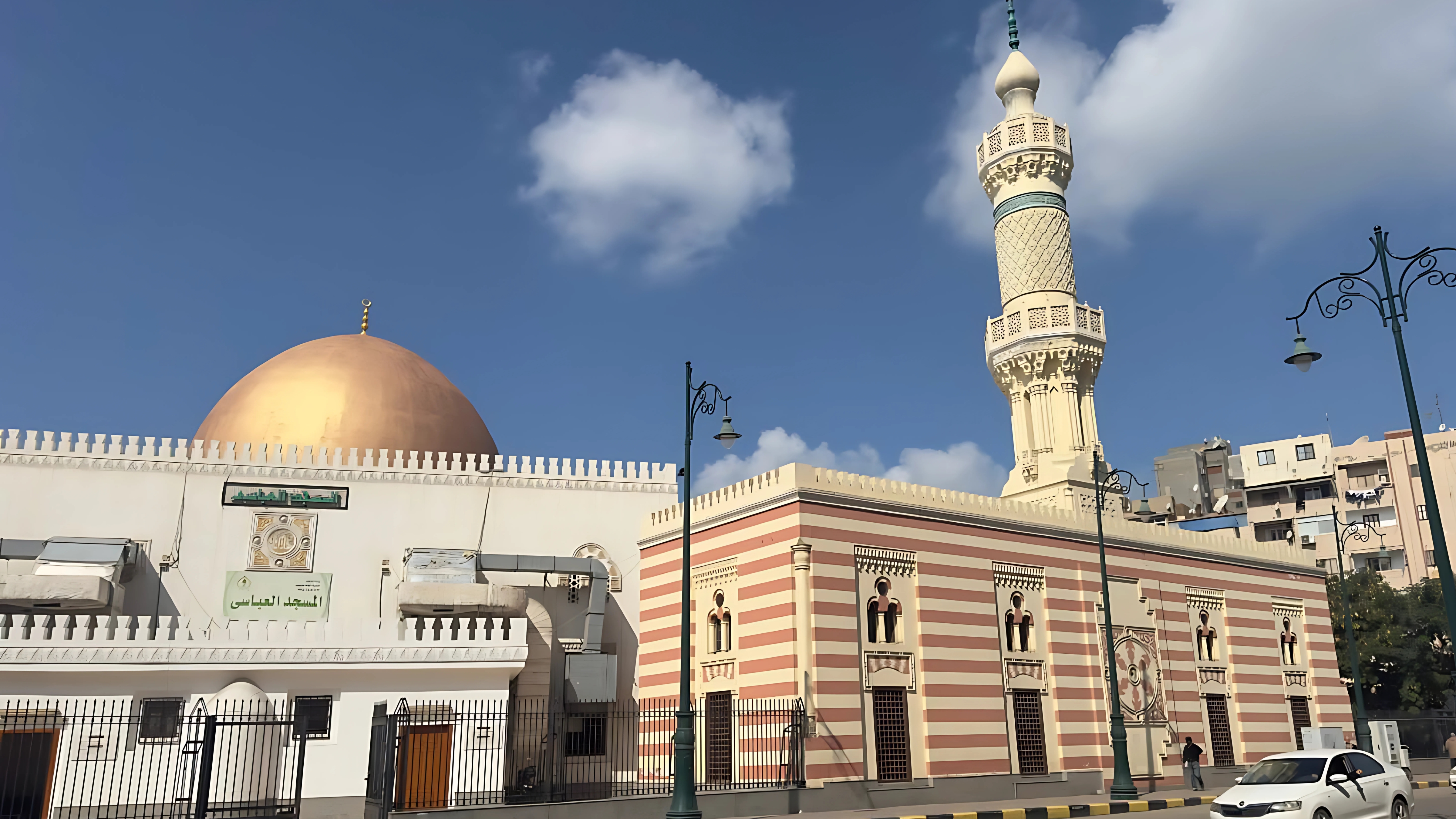 الواجهة الخارجية للمسجد ببورسعيد الواجهة الخارجية للمسجد ببورسعيد