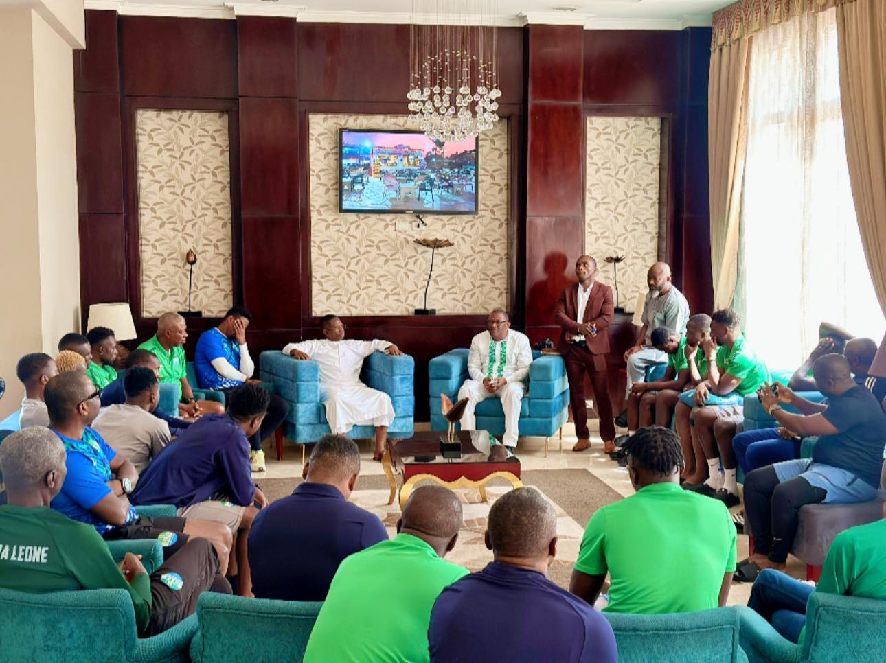 اجتماع سفير سيراليون مع اللاعبين
