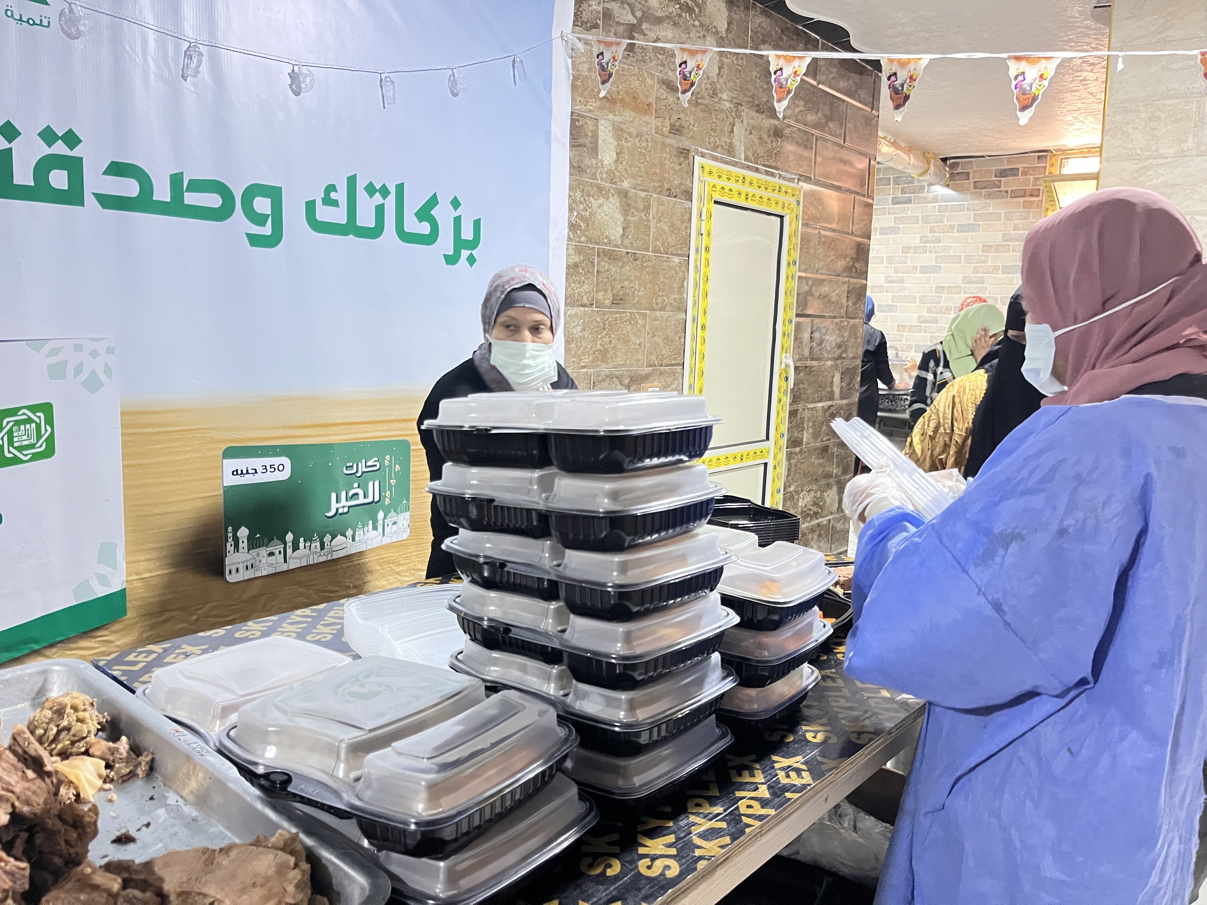 توفير وجبات لمرافقي مرضي فلسطيين توفير وجبات لمرافقي مرضي فلسطيين
