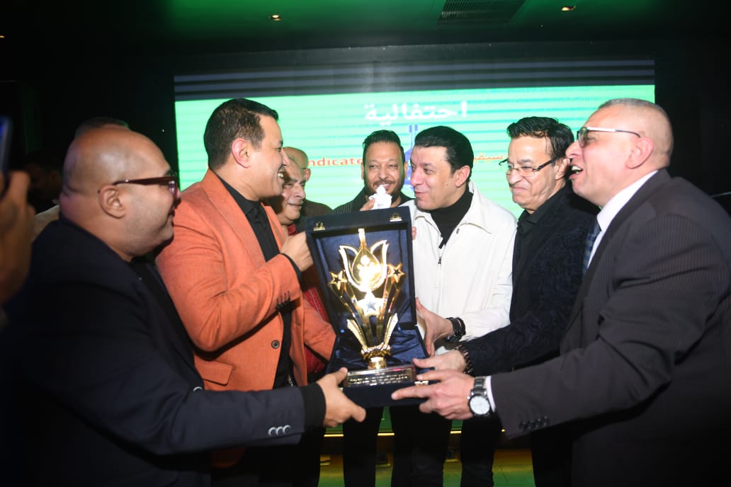 تكريم مصطفى كامل في حفل إفطار نقابة الموسيقيين (4)