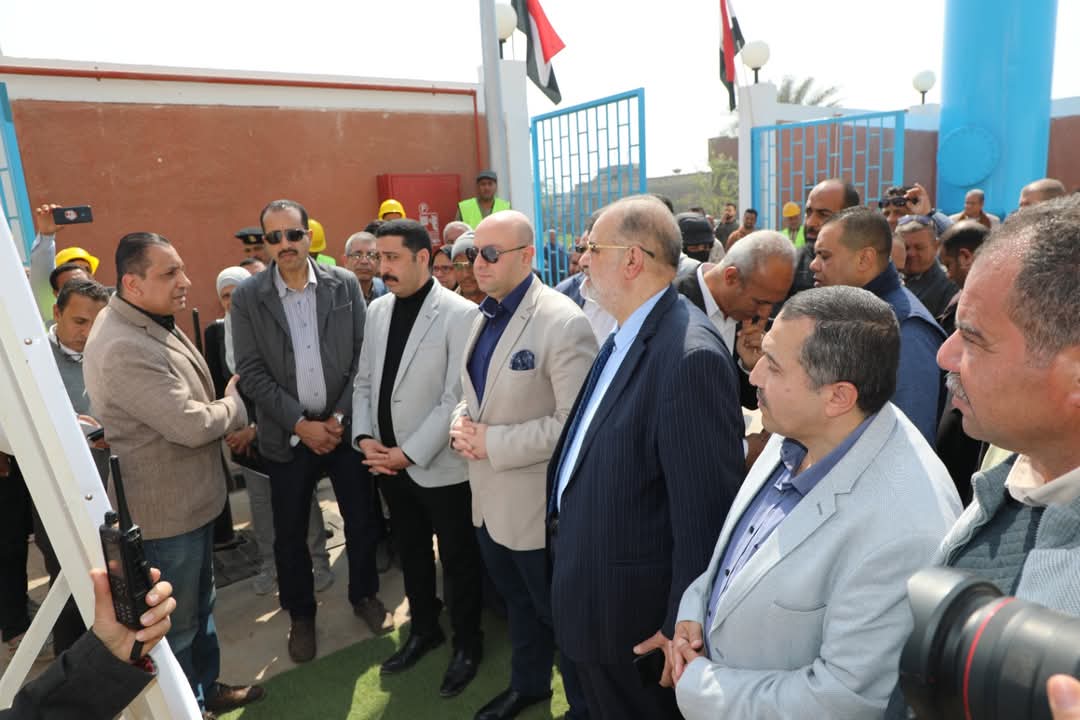 المحافظ يتفقد المحطة المحافظ يتفقد المحطة