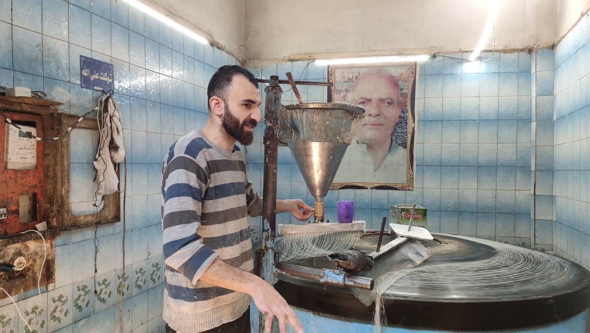 أقدم كنفاني أقدم كنفاني