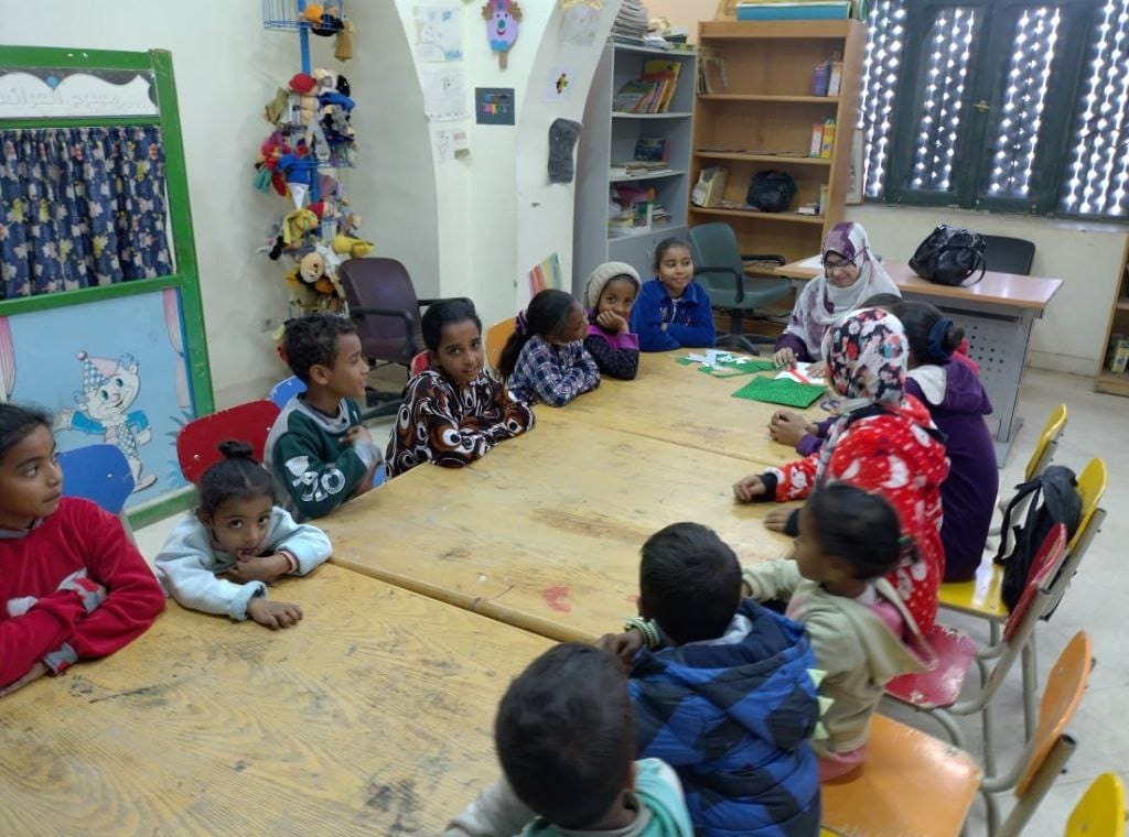 قصور ثقافة الأقصر تقدم ورش أشغال فنية وورش حكى للأطفال