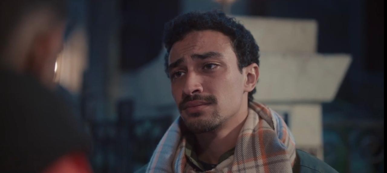 أحمد غزي يعيد مشهد محمود المليجي وأحمد زكي الشهير “وعايزني أكسبها” في مسلسل  قهوة المحطة (3)