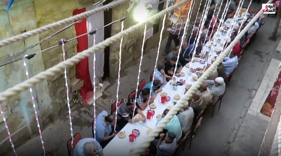 مائدة رحمن الأمير يوسف