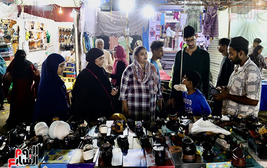 شراء الأحذية شراء الأحذية