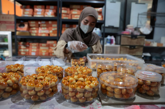 كحك العيد.. استعدادات إندونيسيا لاستقبال عيد الفطر المبارك (2)