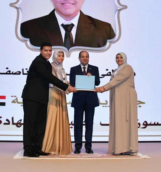 الرئيس السيسي ليلة القدر (17)