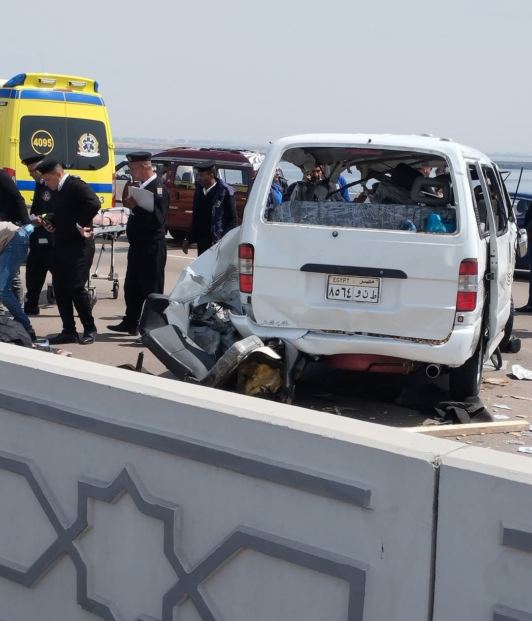 حادث مروري بطريق الدولي الساحلي بالإسكندرية حادث مروري بطريق الدولي الساحلي بالإسكندرية