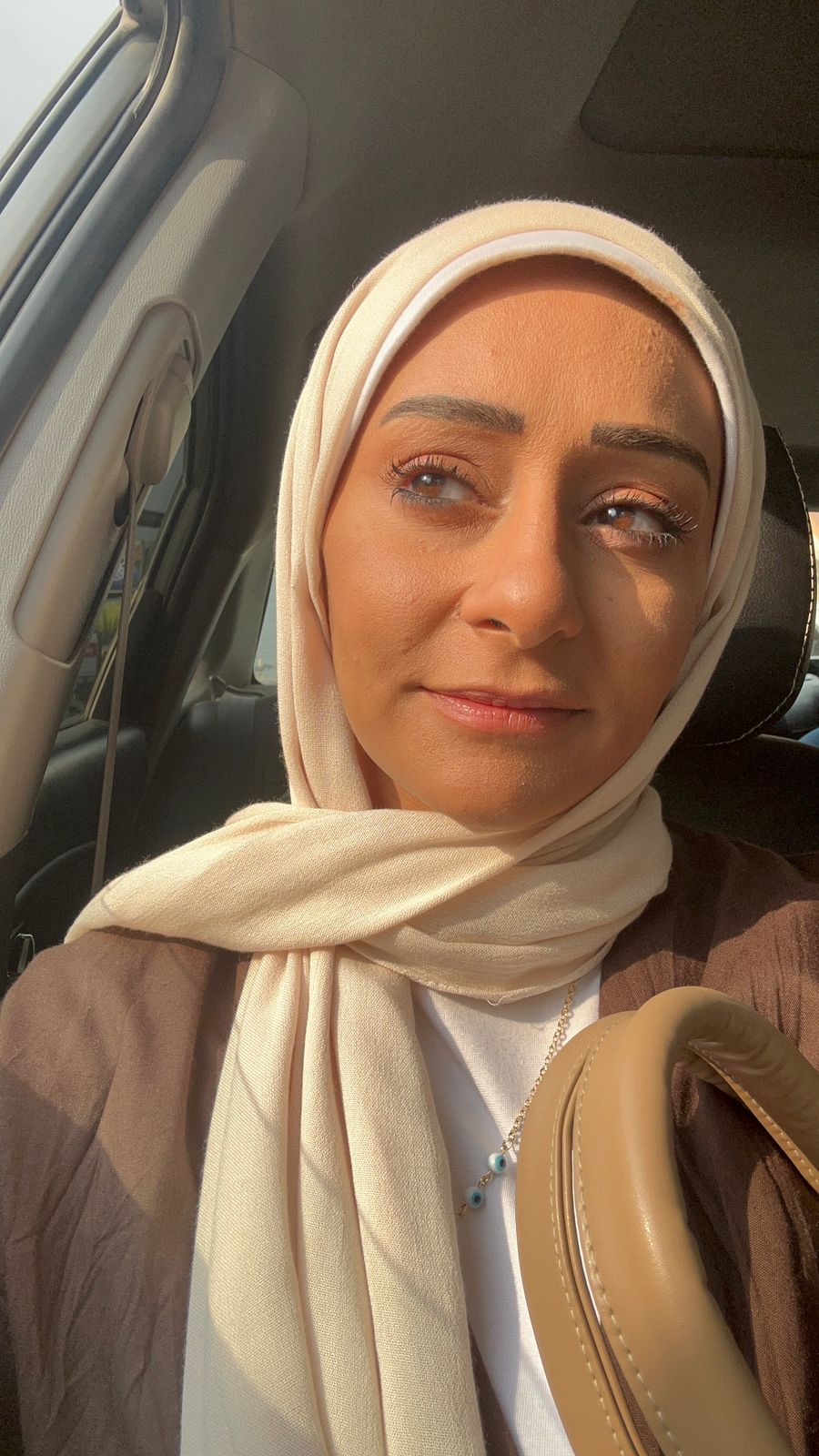 ايه الابنودى