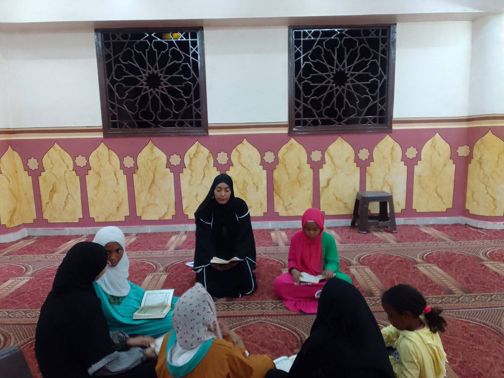 فعاليات دروس الواعظات الرمضانية للسيدات وسط أجواء روحانية