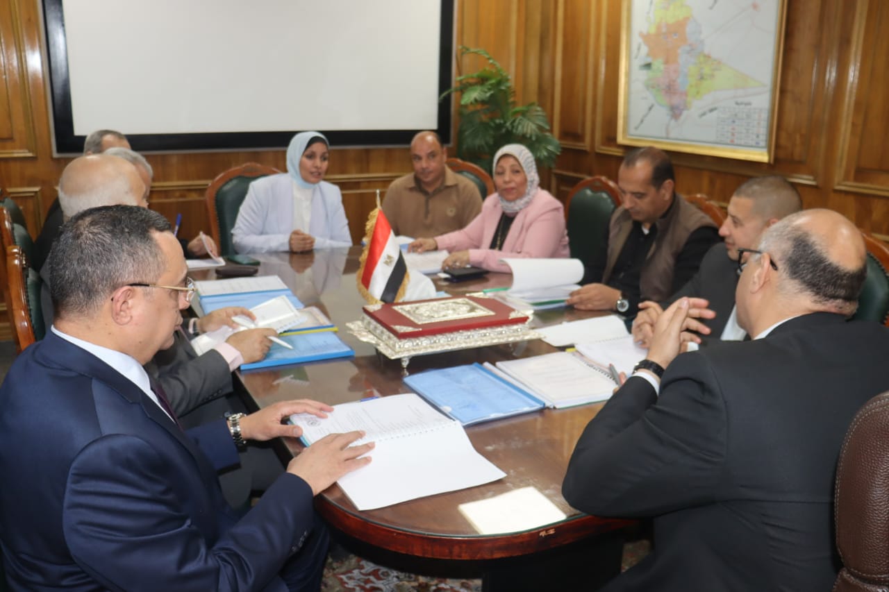 المشاركين باللجنة