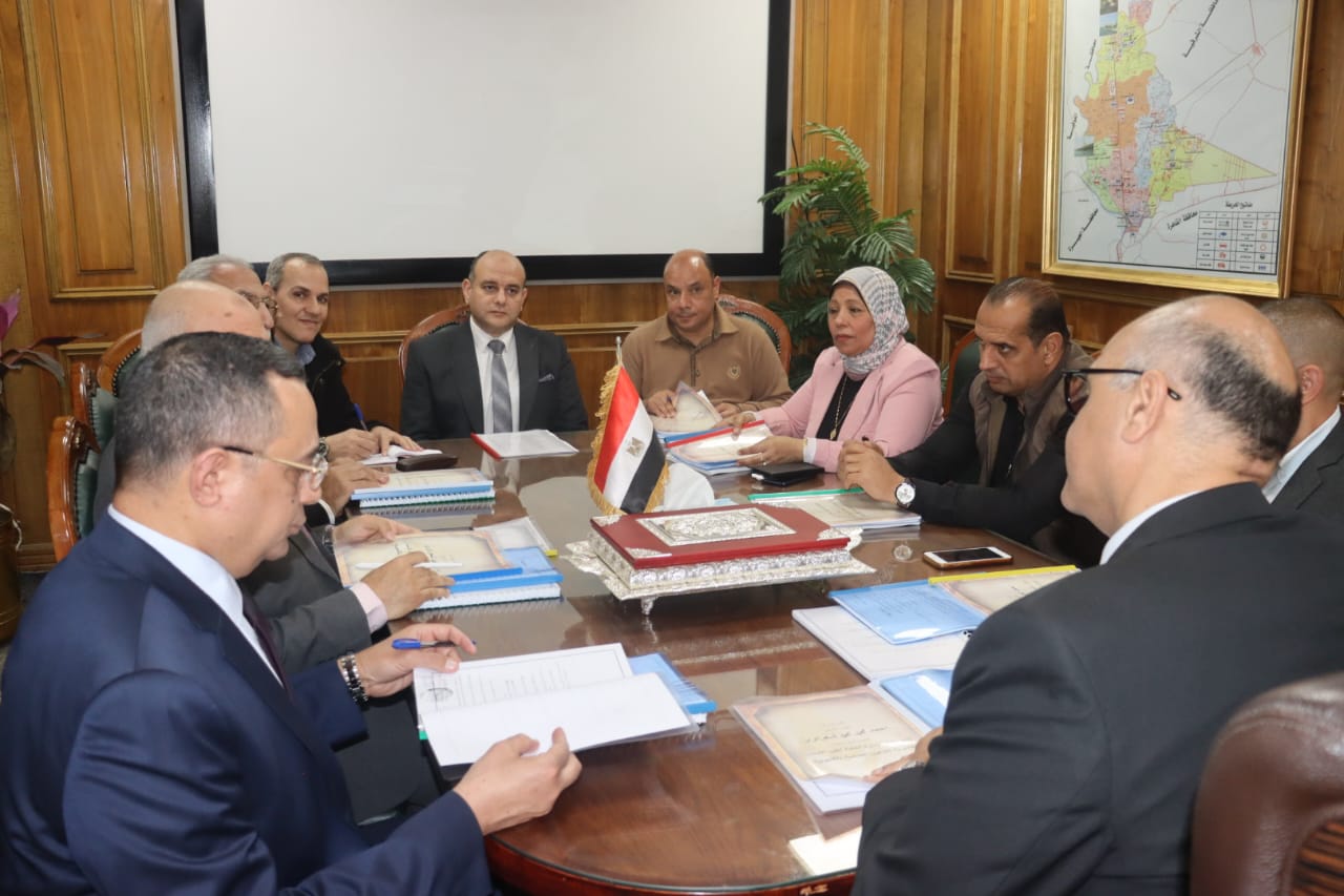 خلال عمل اللجنة