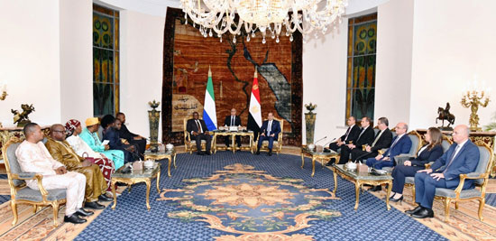 مباحثات-بين-الرئيس-السيسي-والرئيس-السيراليونى-(2)