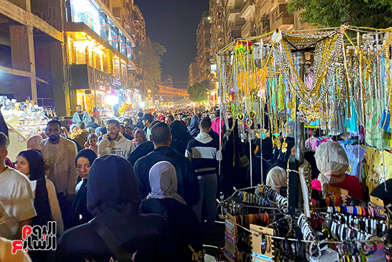 حركة البيع والشراء قبل العيد حركة البيع والشراء قبل العيد