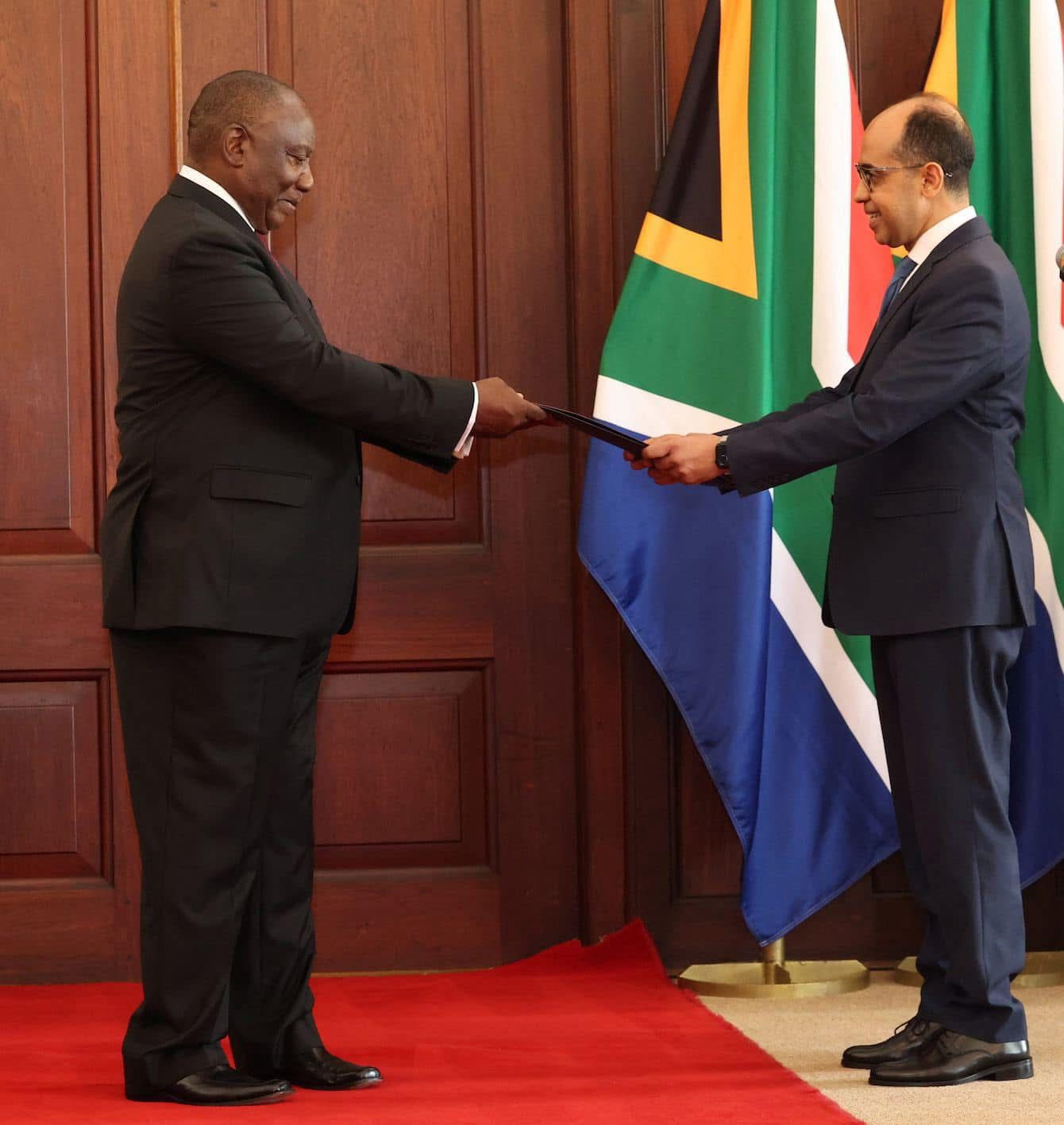 سفير مصر فى جنوب أفريقيا يقدم أوراق اعتماده سفير مصر فى جنوب أفريقيا يقدم أوراق اعتماده