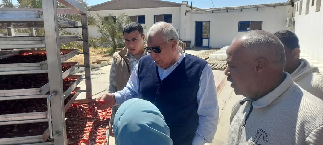 المحافظ يشيد بالتجربة ويوجه بتعميمها