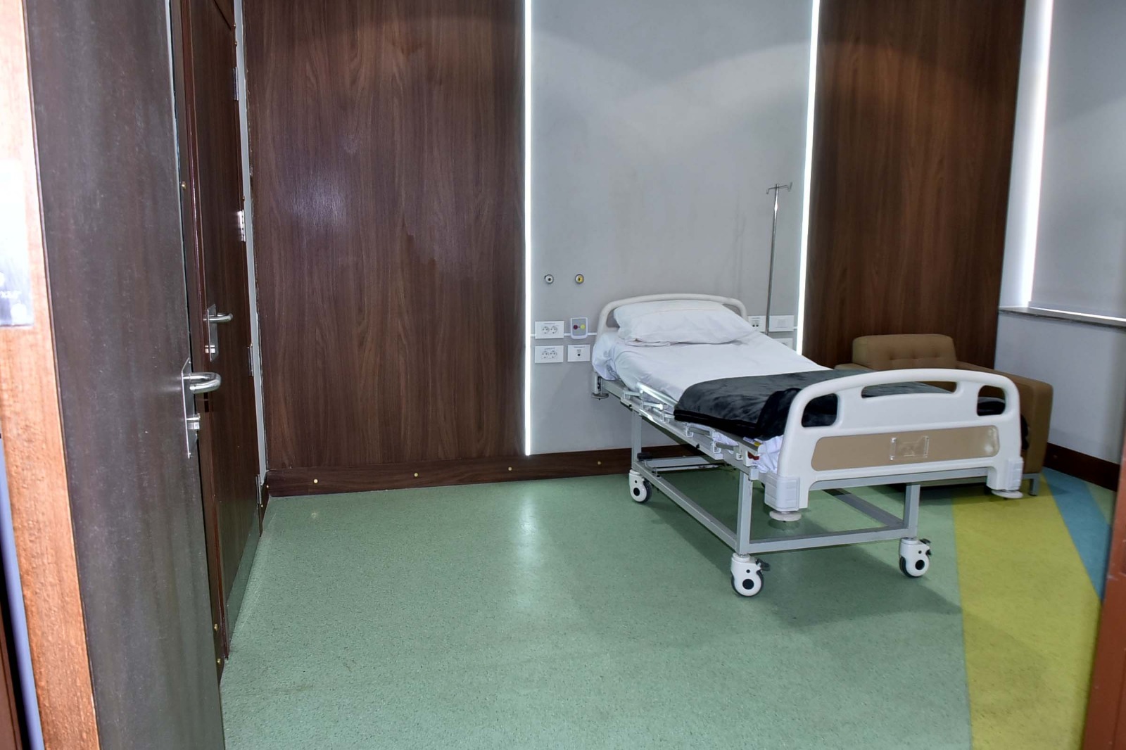 جانب من التجهيزات المميزة داخل المجمع الطبى الدولى