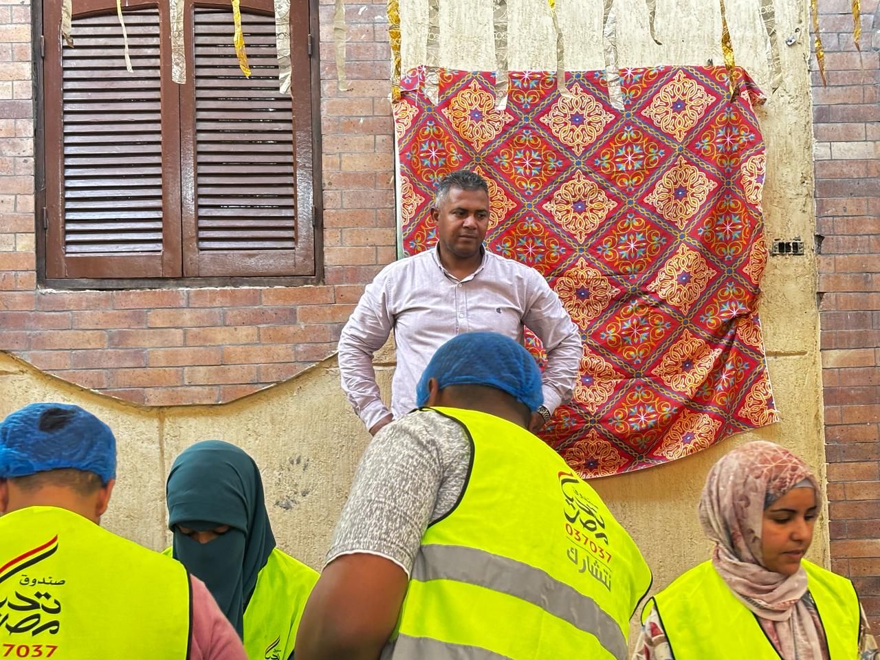 جانب من العمل اليومى فى مطبخ صندوق تحيا مصر بالأقصر جانب من العمل اليومى فى مطبخ صندوق تحيا مصر بالأقصر