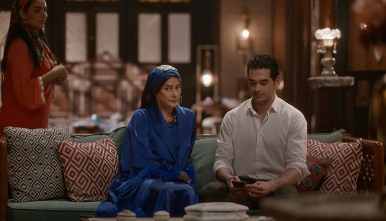 مشهد من مسلسل شباب امرأة مشهد من مسلسل شباب امرأة