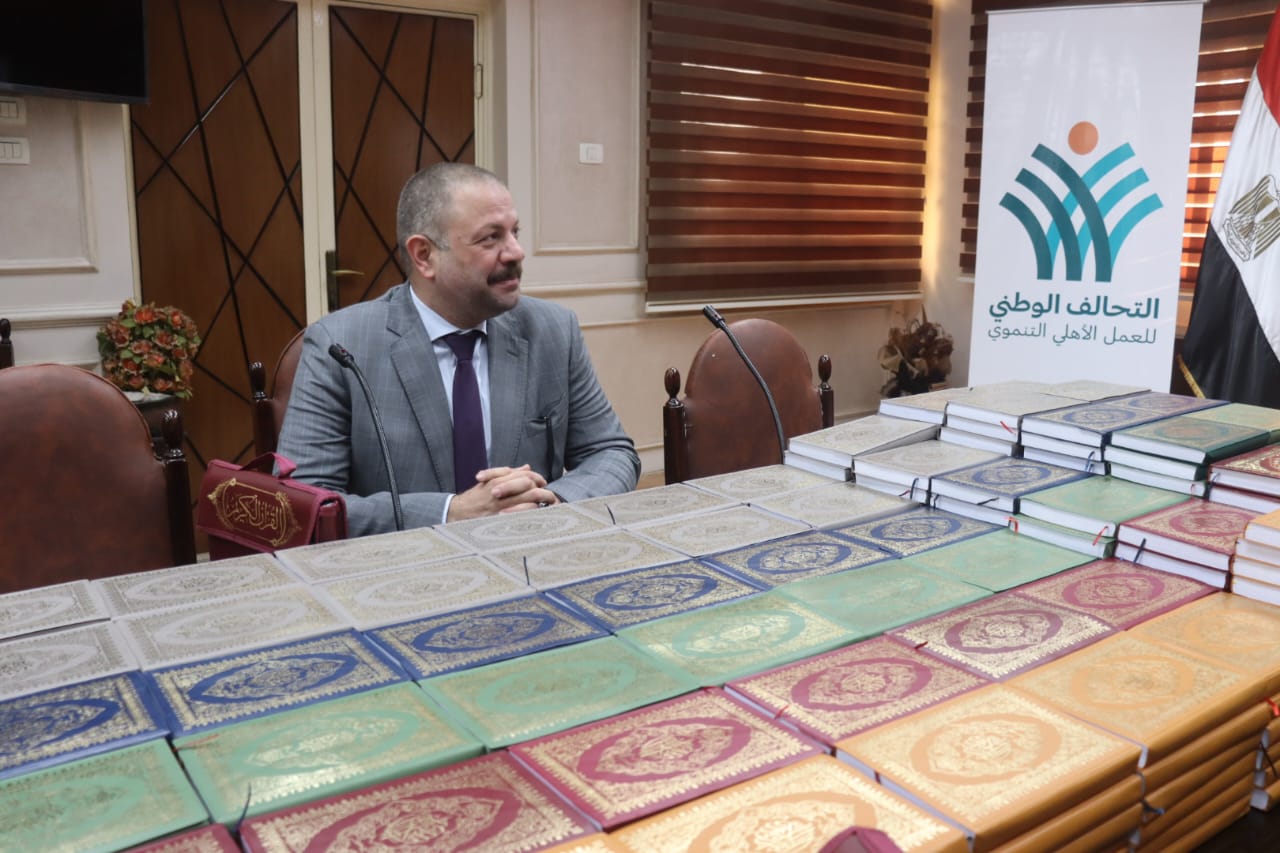 استبدال المصاحف التالفة في مساجد المحافظة (3)