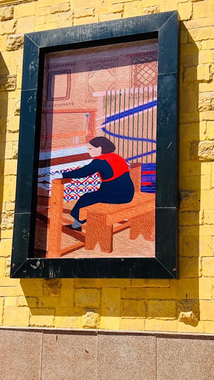 أعمال النول ضمن الأعمال الفنية 