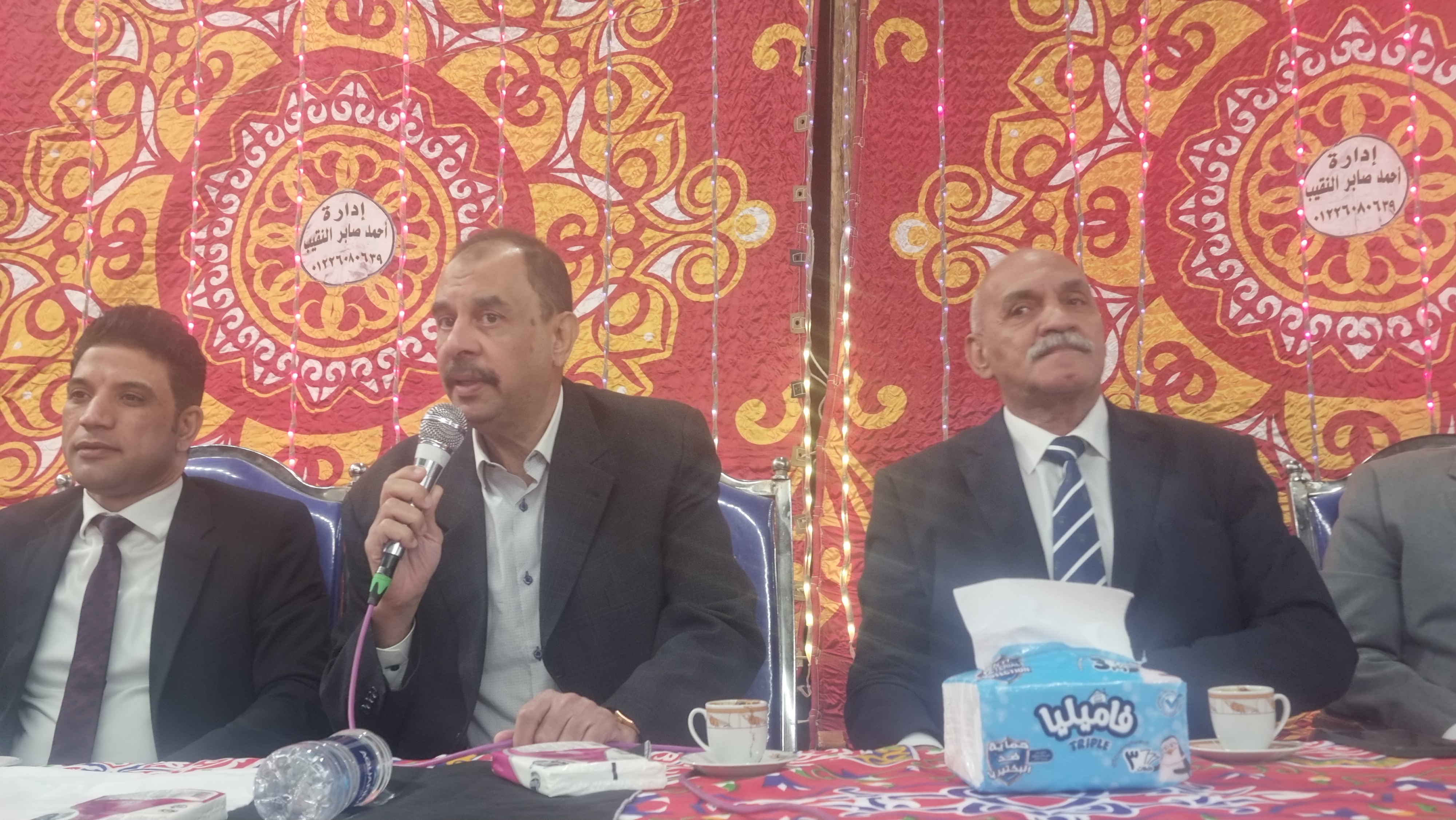 المحافظ يلقى كلمته