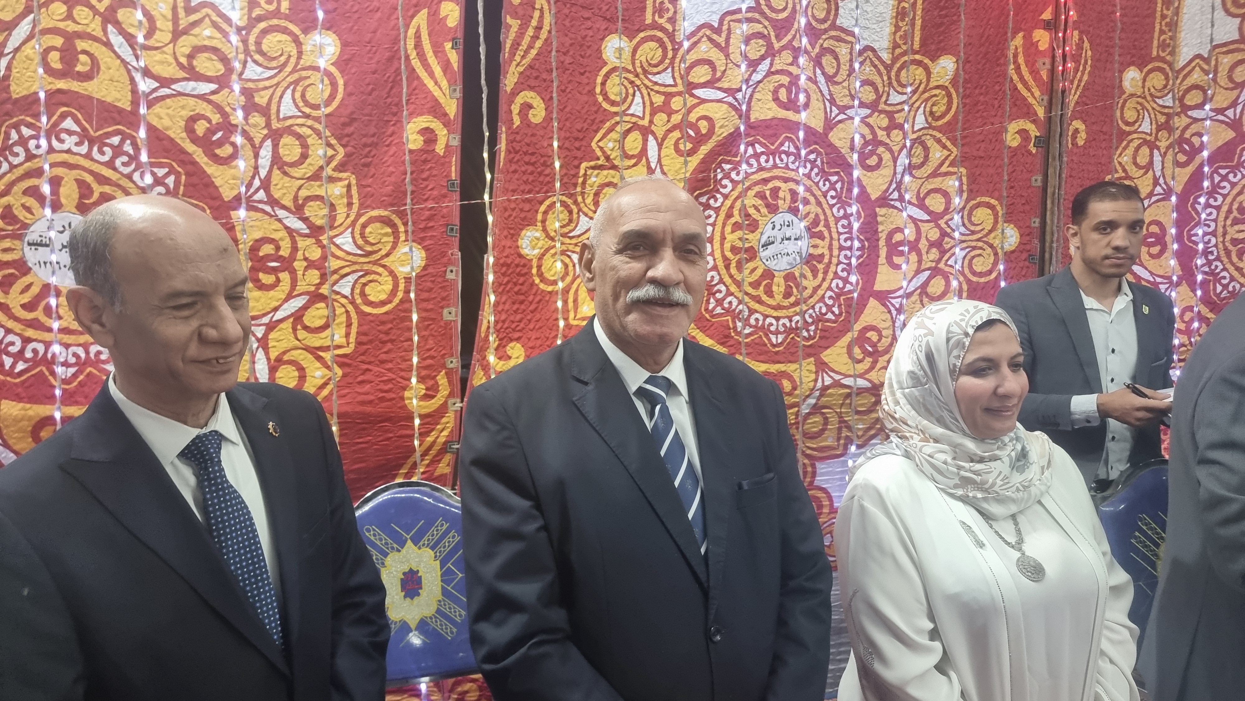 السكرتير العام بالتكريم