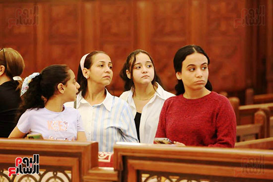 لحظات-حزن-في-جنازة-الأنبا-باخوميوس